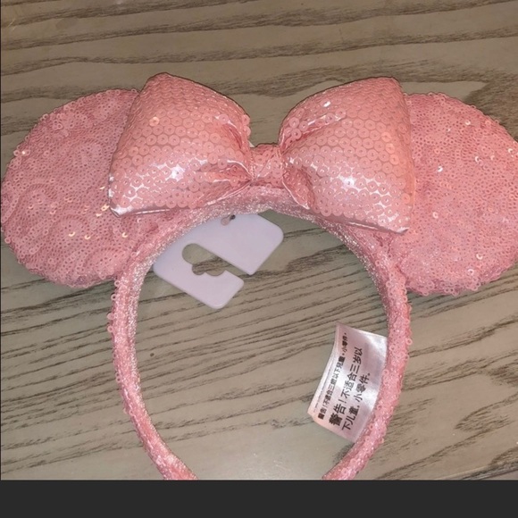 Disney Accessories - Disney millennial pink ears NWT